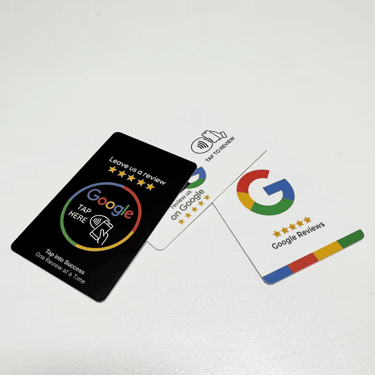 Продуктова снимка на NFC стойка с докосване за WiFi и vCard споделяне, показваща дизайн с размер на карта в категорията NFC стойки.