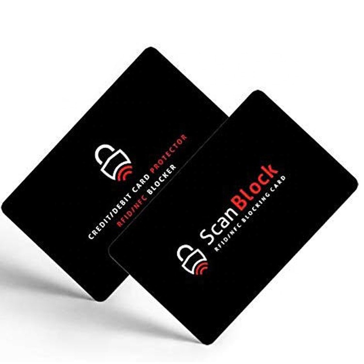 Двойка ScanBlock RFID блокиращи карти с икони катинар демонстрират проста защита срещу скимиране на ниво портфейл.