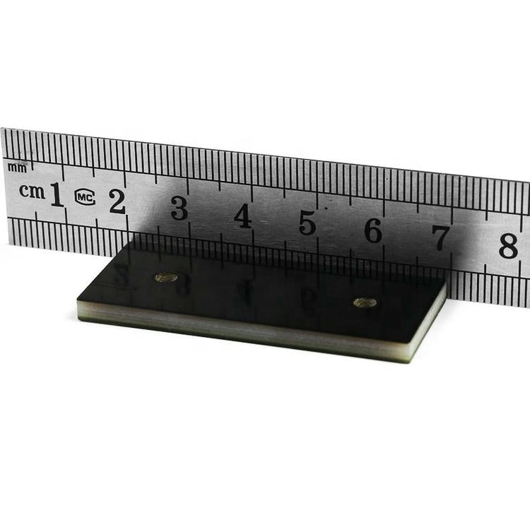 PCB RFID таг върху метал за индустриални активи с самозалепваща основа при сравнение на решения в категория PCB RFID тагове за метал.