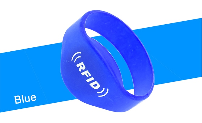 Продуктово изображение на кралскосиня силиконова RFID гривна G01 с овален корпус за бърза регистрация, безкасови плащания и контрол на достъпа