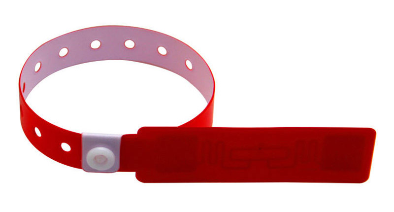 Водоустойчиви PVC RFID гривни PVCW-57 за хотелски басейни, достъп до шкафчета и удобни безкасови услуги.