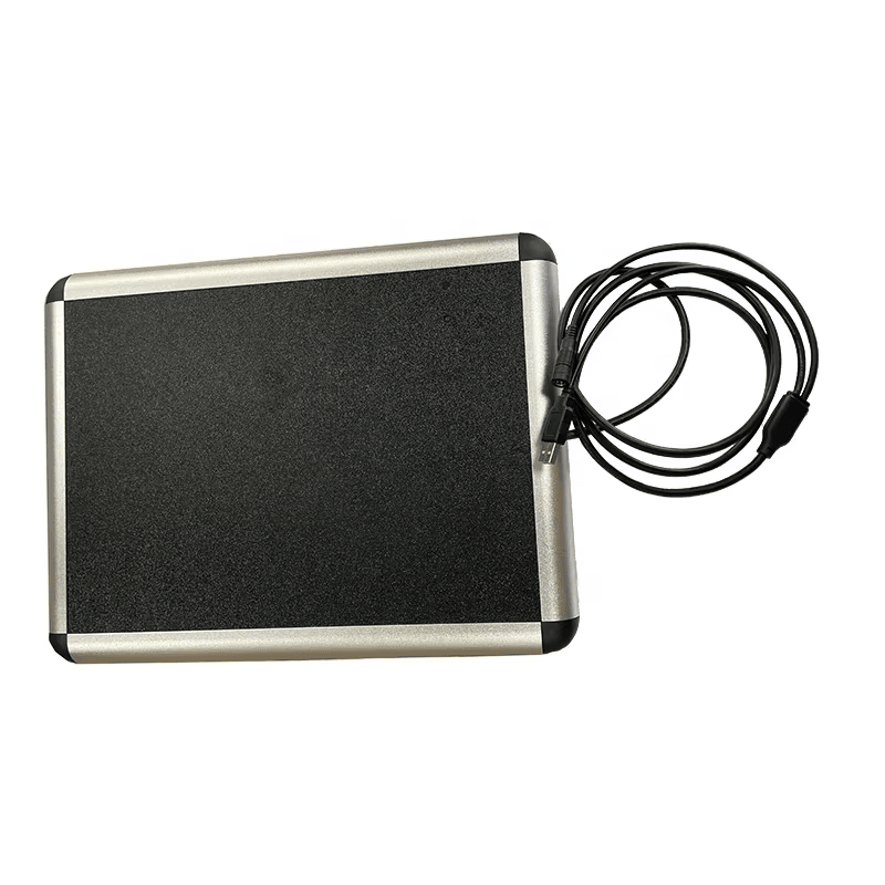 Увеличен изглед на интерфейсния панел на ZK-RFID108E с портове RS232 RS485 Wiegand TCP-IP и USB за системна интеграция