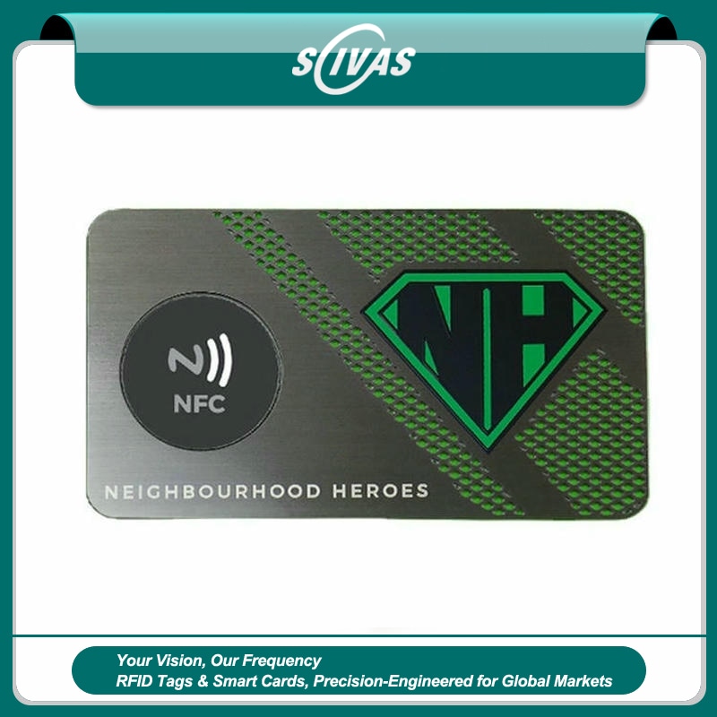 Продуктова снимка на Персонализирани матови черни метални NFC визитни картички с показ на търговска опаковка в категория Метални визитни картички.