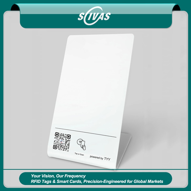 Акрилни NFC стойки за корпоративни рецепции