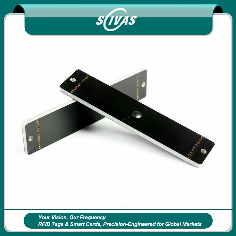 Изображението показва PCB RFID таг върху метал за достъп до паркинг за превозни средства с индустриална употреба за приложения в категория PCB RFID тагове за метал.