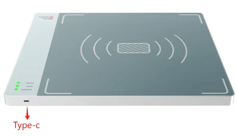 Практическо приложение на UHF RFID четеца CF603 за сканиране на няколко книги на библиотечно гише за бързо заемане.