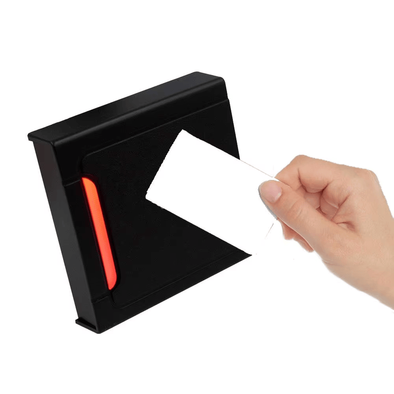Wiegand RFID четец за контрол на входа с акцент върху предния панел с клавиатура за проекти с RFID Access Readers.