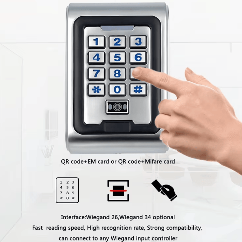 Перспективен изглед на водоустойчивия скенер за QR кодове q30-cq показващ прозореца за четене от закалено стъкло и LED индикаторите за състояние за ясна обратна връзка.