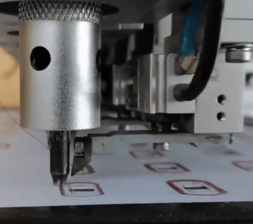 Високотехнологични автоматизирани RFID карти с максимална прецизност.