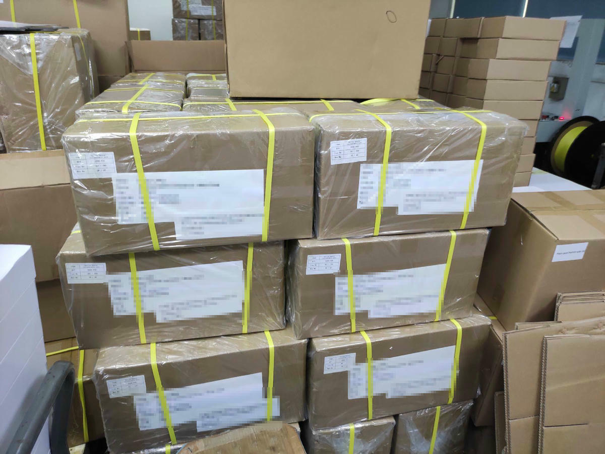 Заводски склад на SCIVAS за съхранение на RFID продукти и подготовка на поръчки
